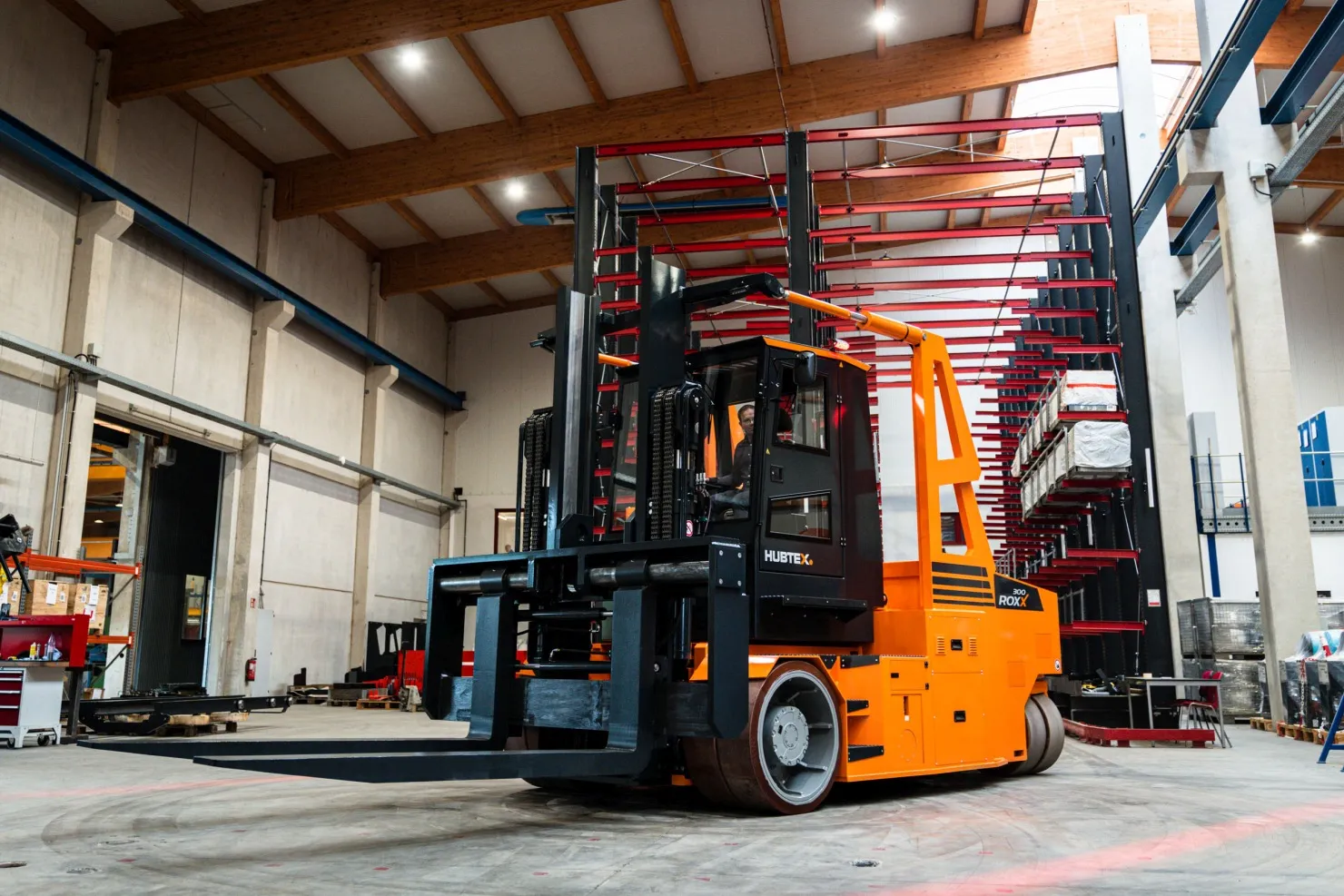 compact-forklift-roxx-hubtex_1.jpg RoxX - Carretilla elevadora compacta para cargas pesadas Hubtex - vista 2
